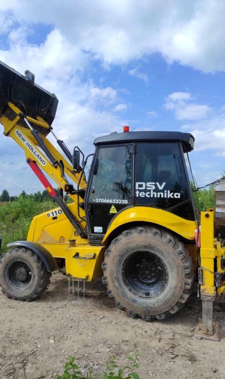 New Holland B110 su DSV technika užrašu